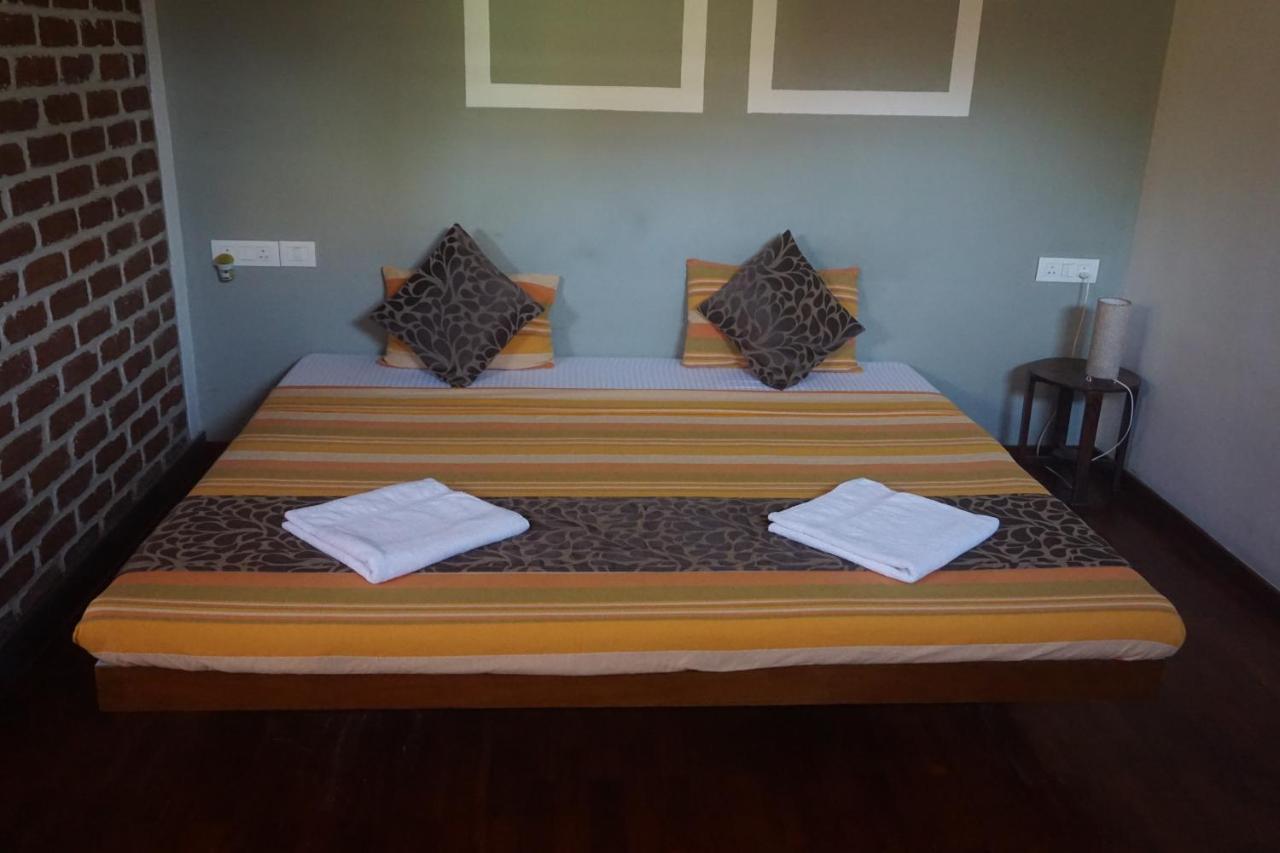 Green'S Guest House Auroville Exterior photo